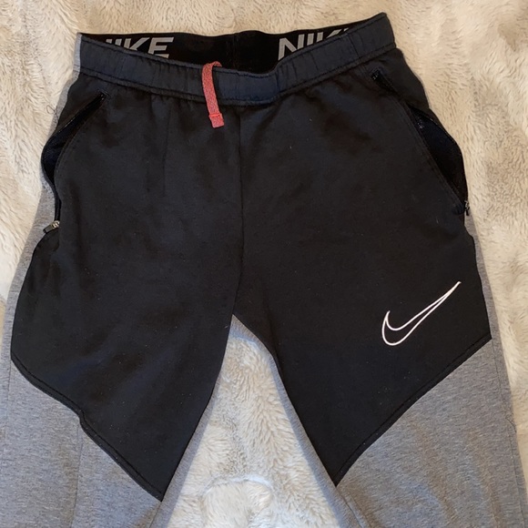 🏃♂️Boys Nike Therma-fit Joggers🏃♂️ - Picture 2 of 8